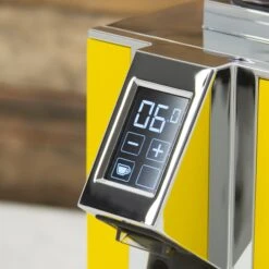 Eureka Mignon Specialita Espresso Grinder In Yellow -Coffee Drink Store IMG 6129 4735a90b 29c0 4474 ab7a 804aeb3c9990