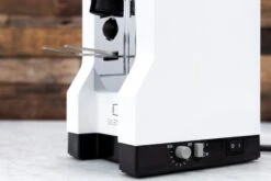 Eureka Mignon Silenzio Espresso Grinder In White -Coffee Drink Store IMG 7180