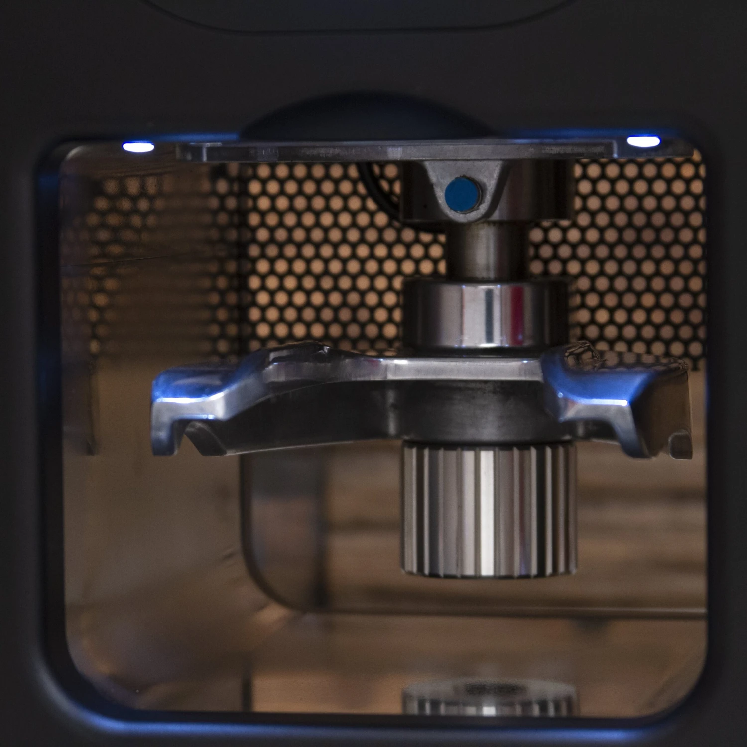 Compak Cube Automatic Tamper 58mm - Matte Black 4 Compak Cube Automatic Tamper 58mm - Matte Black - Image 4