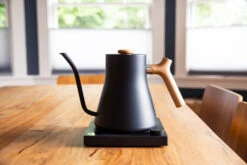 Fellow Stagg EKG 0.9L Kettle - Black And Maple -Coffee Drink Store TG7A4891StaggEKGwoodmaple