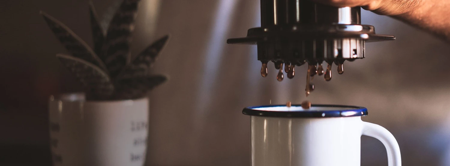 AeroPress Go Travel Coffee Press 3 AeroPress Go Travel Coffee Press - Image 3