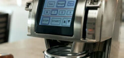Baratza Forté-AP Ceramic All Purpose Coffee Grinder -Coffee Drink Store TopFeatures image template 686 321 BaratzaForteAP Touchscreen
