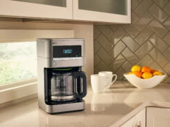 Braun KF7150BK BrewSense Coffee Maker In Black/Stainless -Coffee Drink Store braun brewsense kf7170si lifestyle