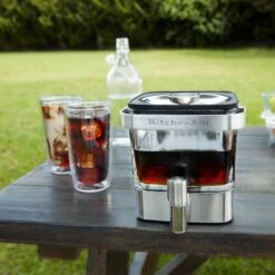 KitchenAid® Cold Brew Coffee Maker - 14 Cup -Coffee Drink Store kitchenaidcoldbrewmakerlifestyle11 2360b915 ca10 46c4 bfbe 7e2ad4c1258f