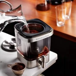 KitchenAid® Cold Brew Coffee Maker - 14 Cup -Coffee Drink Store kitchenaidcoldbrewmakerlifestyle15 ea7e2c4d 373a 4d15 83f0 b4bbf51dad18